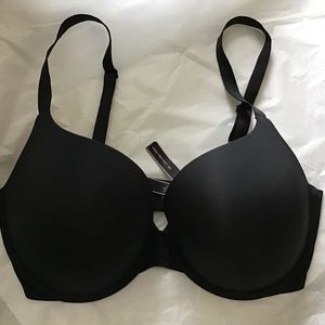 Victoria’s Secret  Underwire BRA 36DD (Like New)